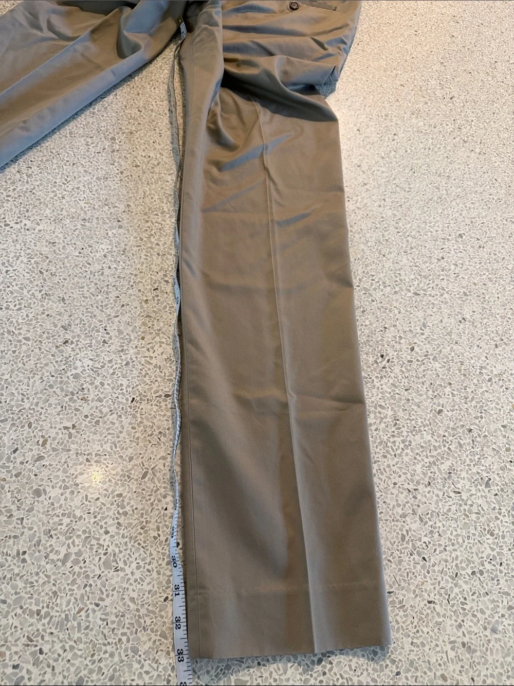 Banana Rebublic Non Iron Modern Slim Fit Khaki Dress Chino Pants 31 x 34 NEW!